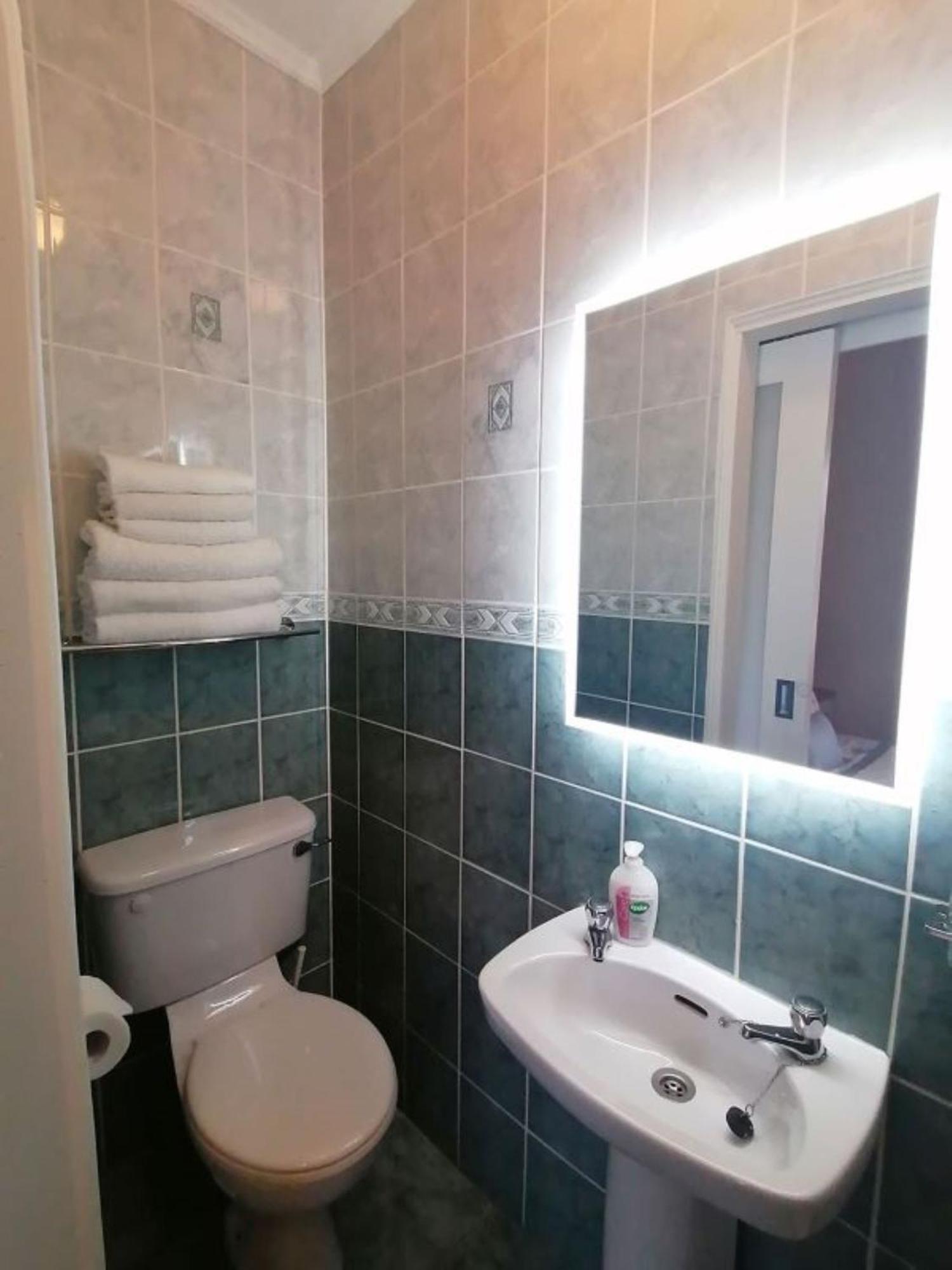 Hilltop B & B Kilkee Room photo